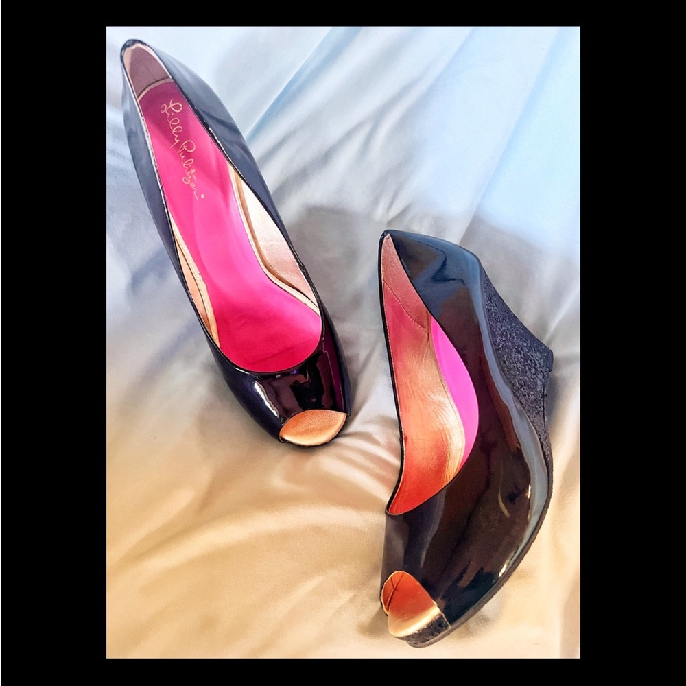 Lilly Pulitzer Black Peep Toe Glitter Wedge size 9.5